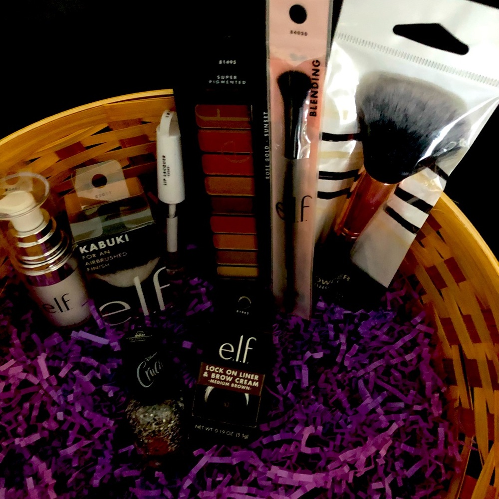 Makeup & Accessories